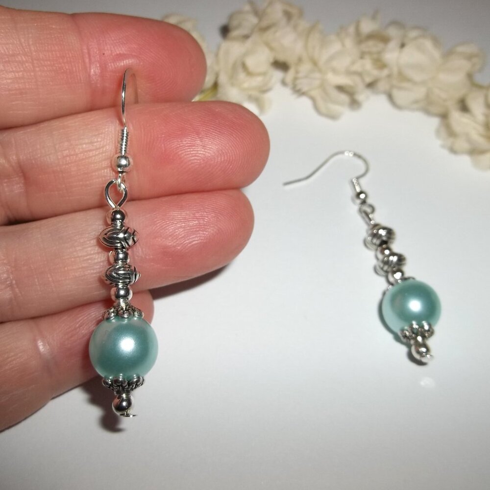 Silver and Blue Pearl Earrings Drop Dangle Woman Set Pair Jewelry Gift D379 - Picture 4 of 5